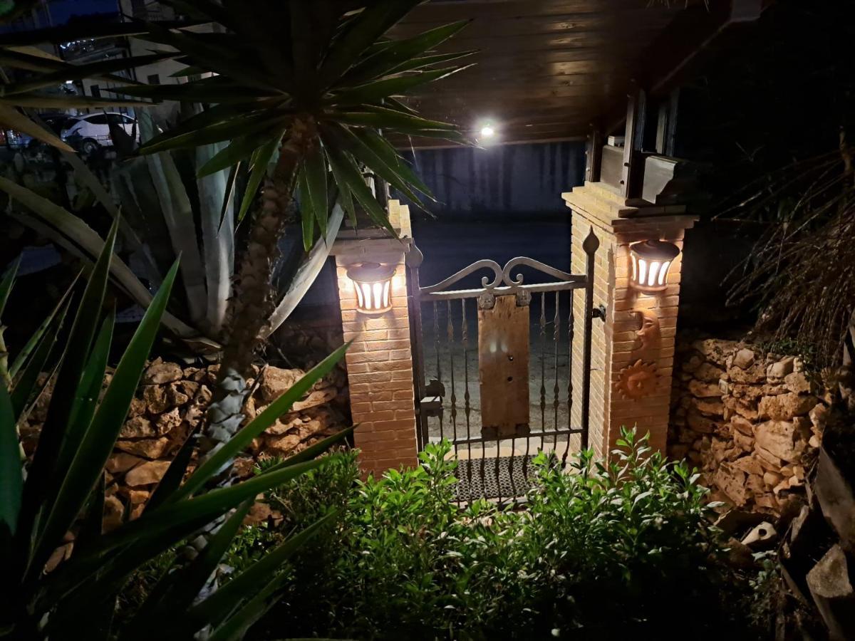 Antigua B&B 波坦察皮切纳港 外观 照片